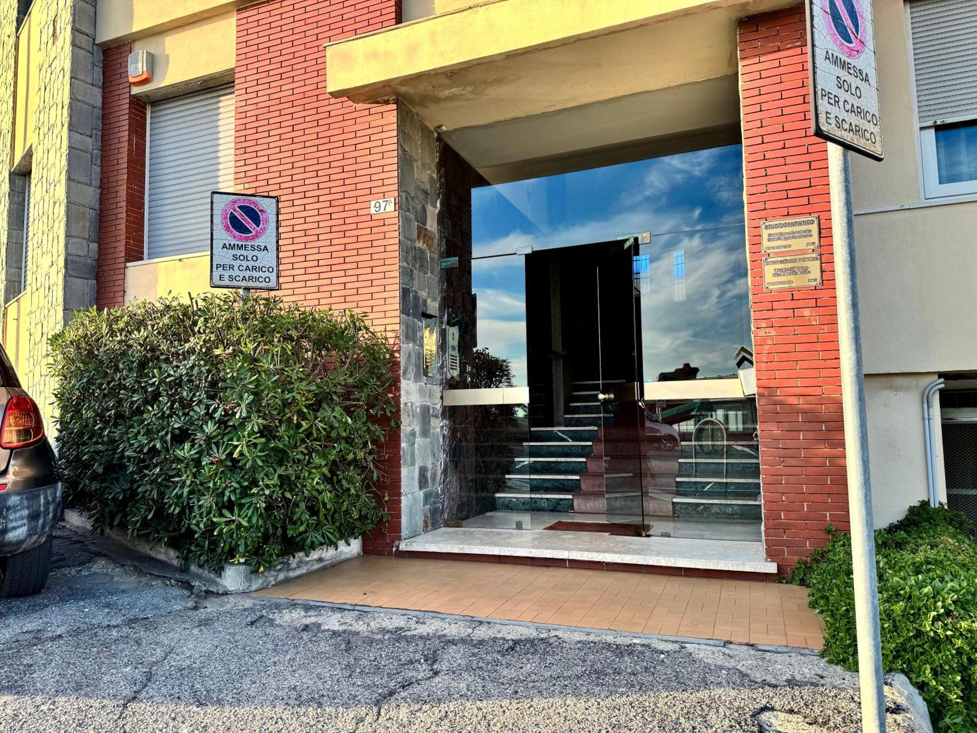 Beachfront E Parking Il Nido Sul Mare Genua